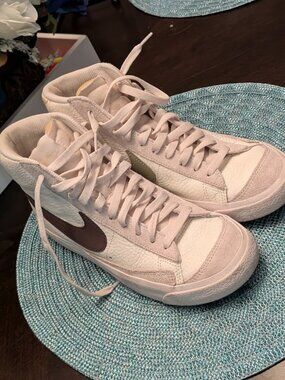 WR1 NIKE Blazer Mid "Python Heel" Sneaker